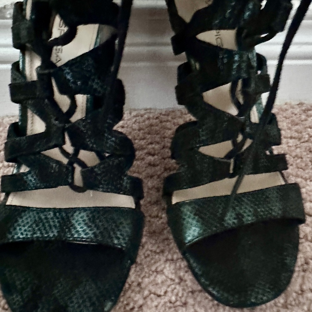Elegant Evergreen/Black Strappy Heels by Via Spiga - Picture 10 of 12